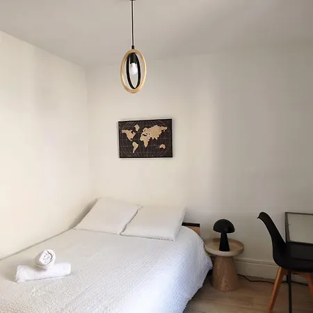 F2 Refait A Neuf Apartment